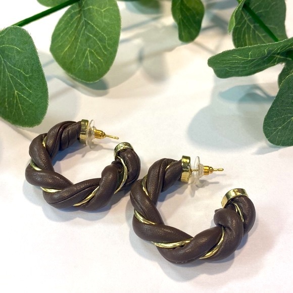 Enchanting Elegance Jewelry - Cute and trendy brown leather wrapped hoop earrings